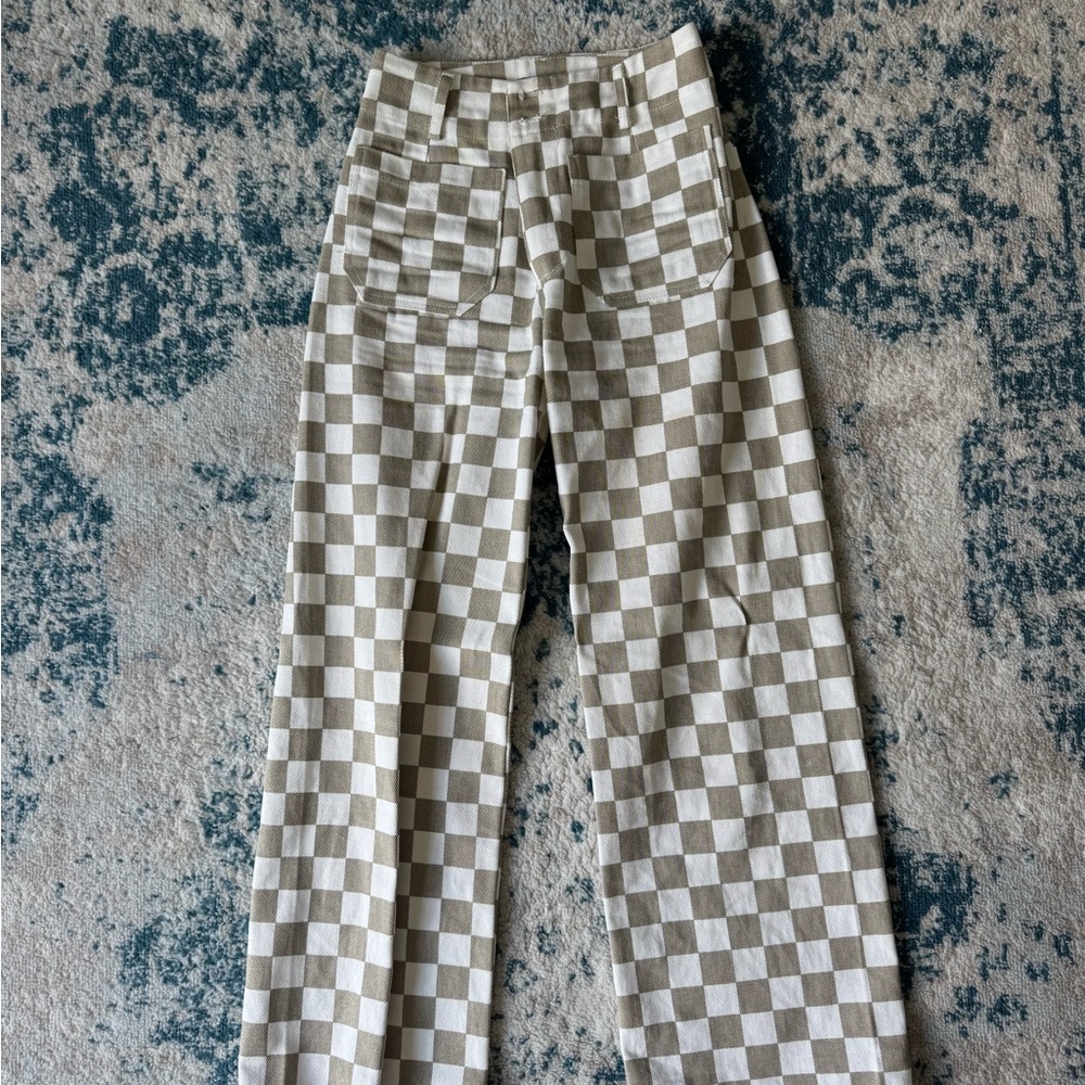 Small Checkered Beige and White Pants